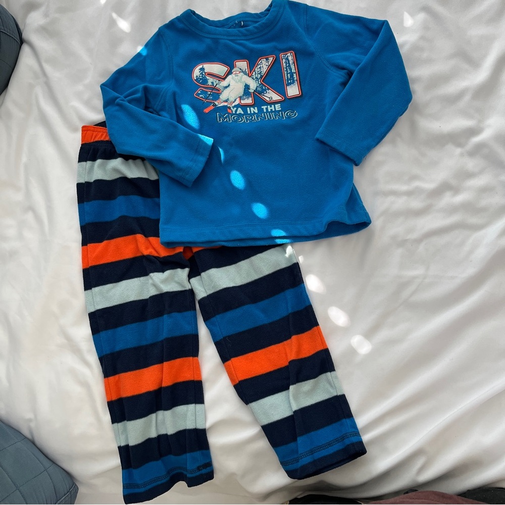 Lands end fleece pajamas/base layer set, size 3T